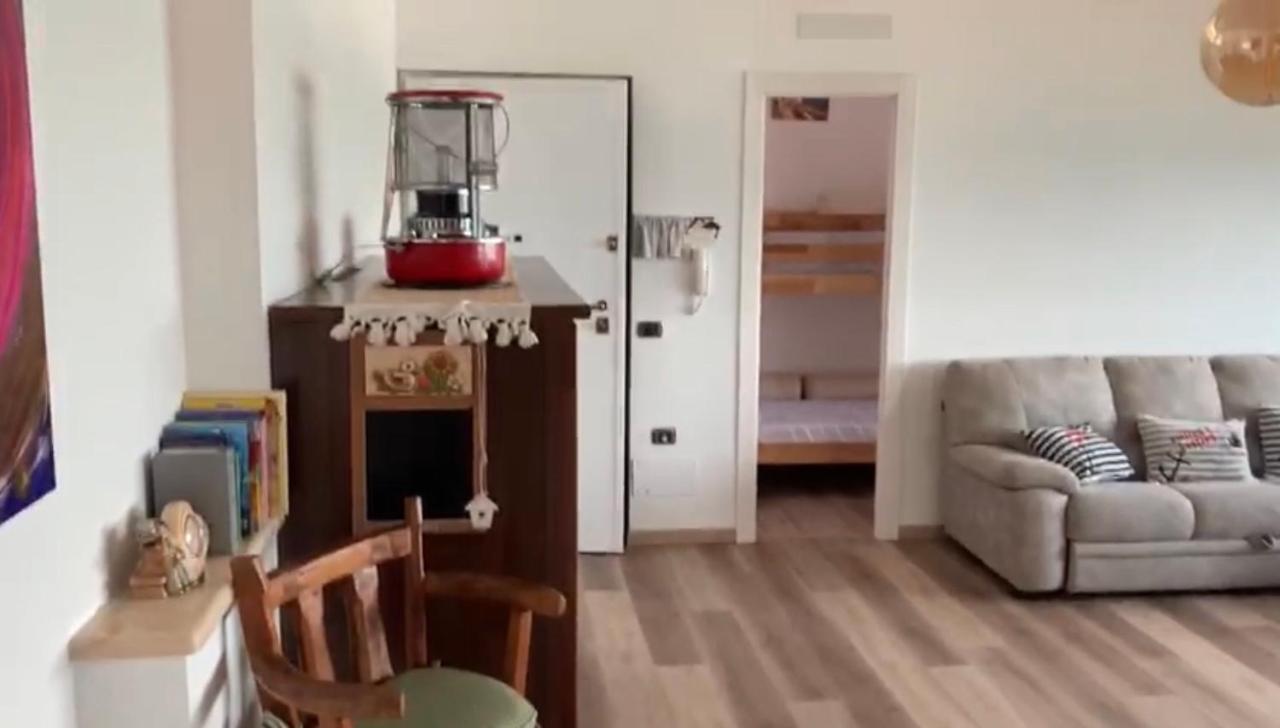 Roma Meraviglioso Attico Sul Mare Ладисполи Екстериор снимка
